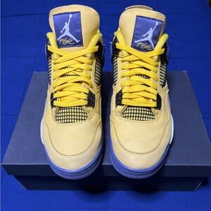 Jordan 4 Retro Lightning 2021 Size 11